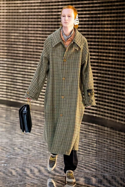 Look 33